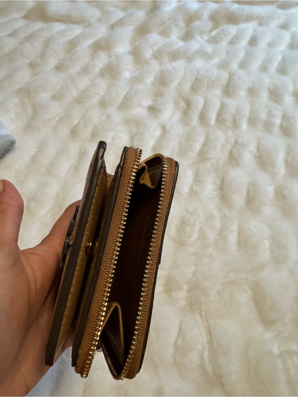 Tan Pebbled Leather Zip Wallet with Logo Accent! BRAND NEW AND FREE GWP 😍😍 - Picture 14 of 16